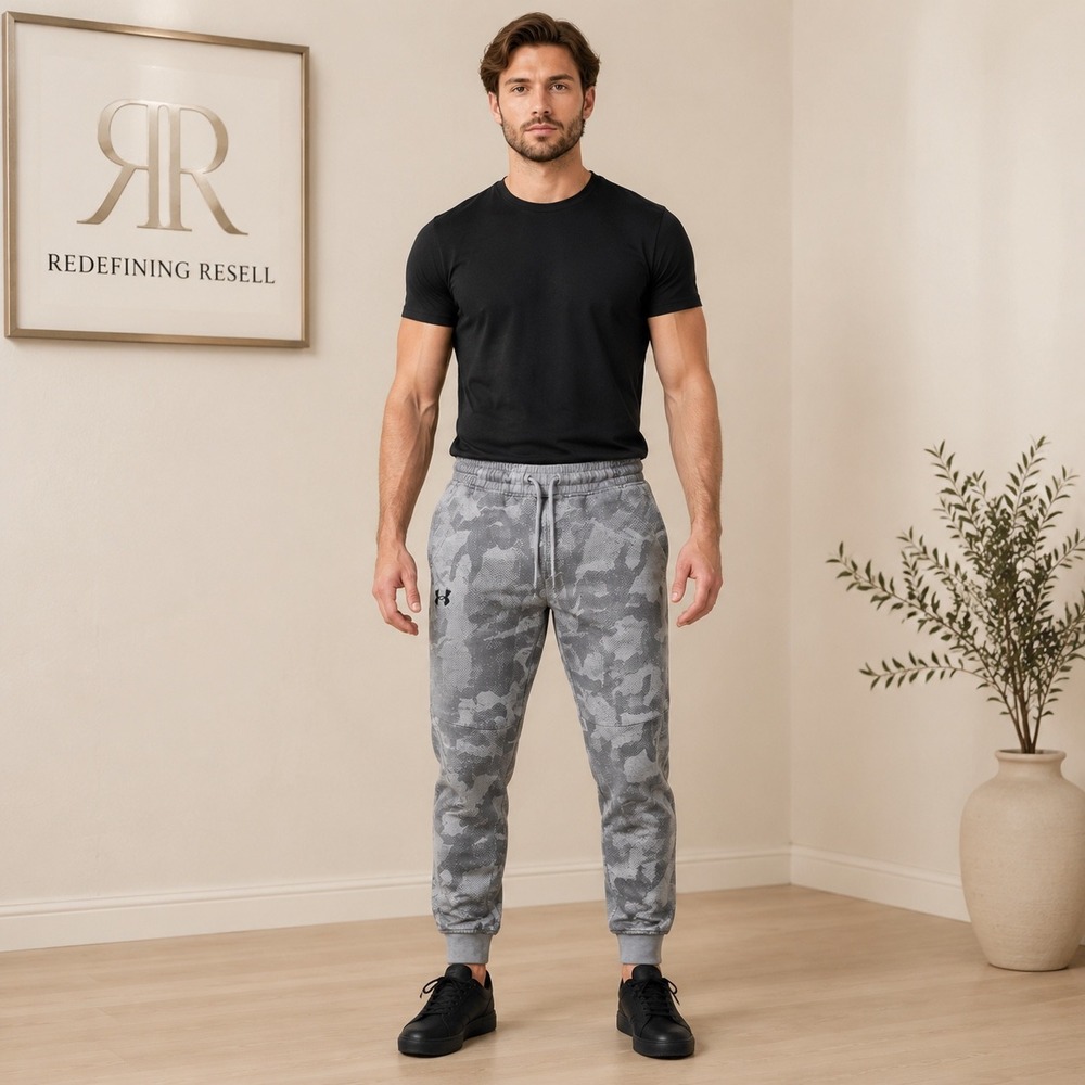Under Armour Mens ColdGear Grey Camo Jogger Sweatpants Loose Fit Medium